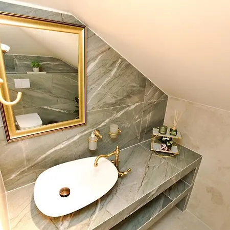 D' Republic - Infinity Pool & Old Town Views *