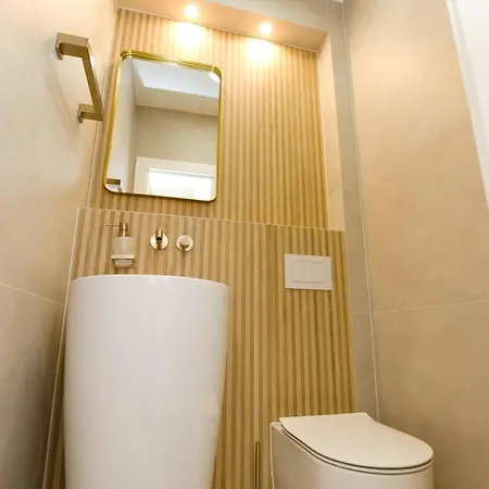 D' Republic - Infinity Pool & Old Town Views