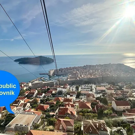 D' Republic - Infinity Pool & Old Town Views Villa