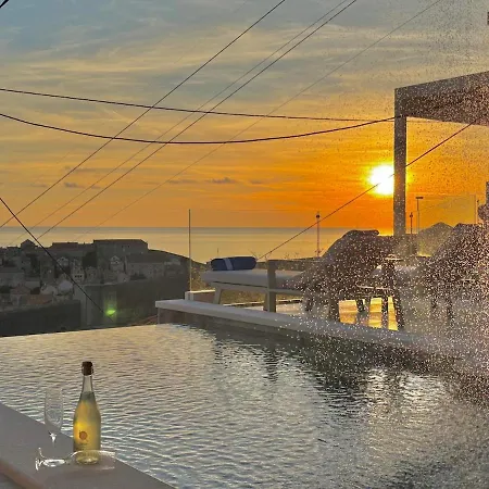 D' Republic - Infinity Pool & Old Town Views 빌라 *