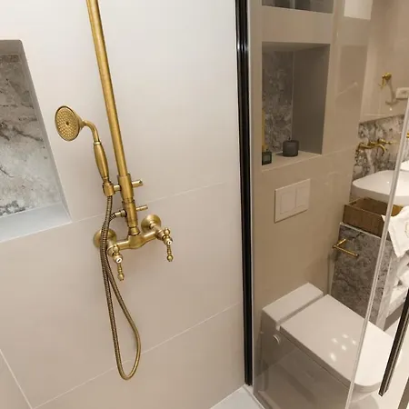 Villa D' Republic - Infinity Pool & Old Town Views *