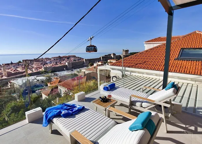 D' Republic - Infinity Pool & Old Town Views *