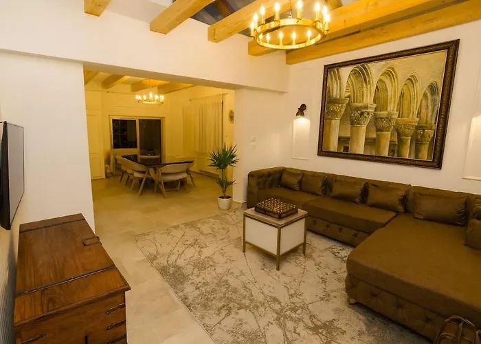 D' Republic - Infinity Pool & Old Town Views *