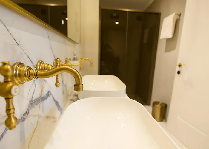 D' Republic - Infinity Pool & Old Town Views