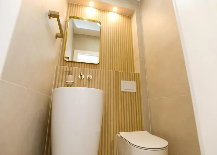 D' Republic - Infinity Pool & Old Town Views