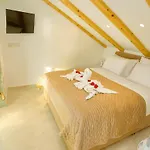 D' Republic - Infinity Pool & Old Town Views Vila *